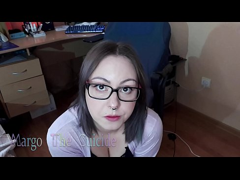 ❤️ Духтари Санобар бо айнак Дилдо амиқ дар камера ☑ Супер секс дар мо ❌